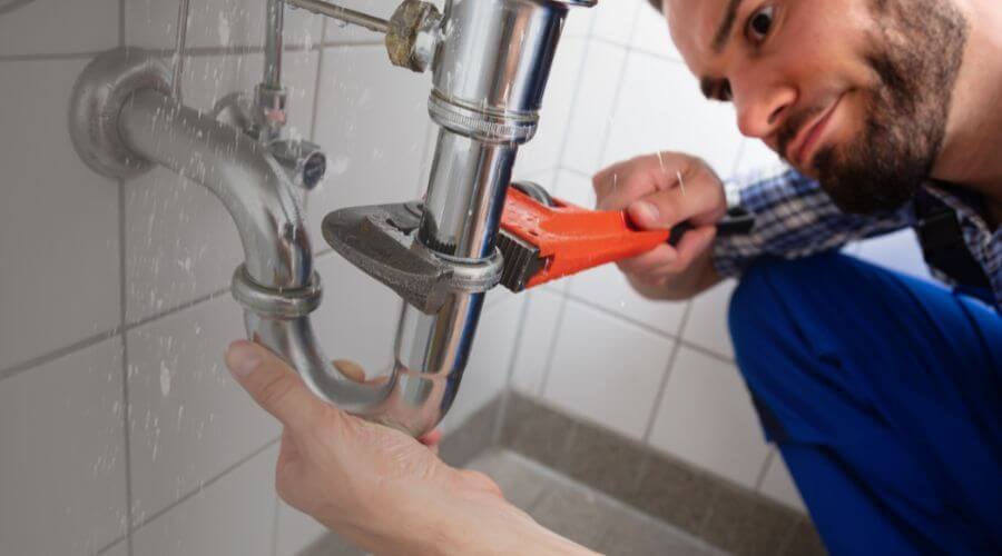 Toilet clog repair in Otto, WY